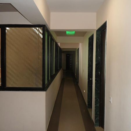 Hotel Rajdeep Inn Ahmedabad Exterior foto